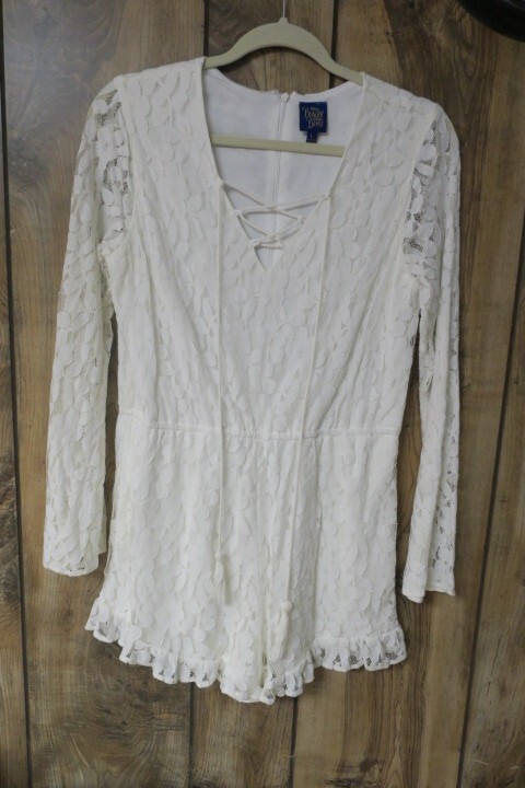 Disney’s Beauty and The Beast Floral Lace Bell Sleeve short Romper Junior size L