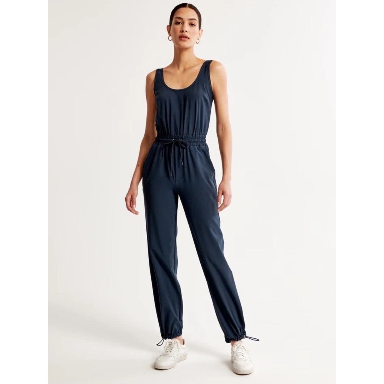 Abercrombie & Fitch Traveler Sleeveless Jumpsuit Medium Navy Blue Pockets Casual