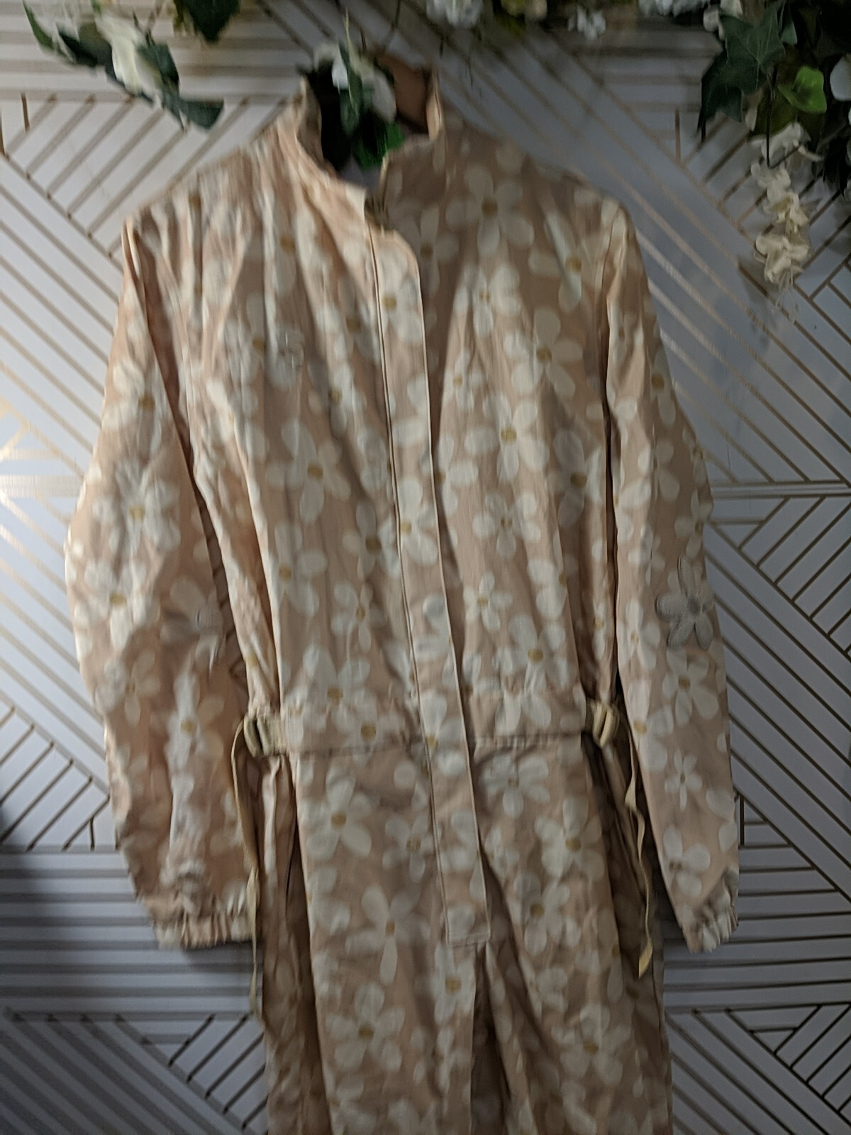 CASH APP Floral Jumpsuit Buckle Cargo Tan Zip Floral Flowers Size Small NEW