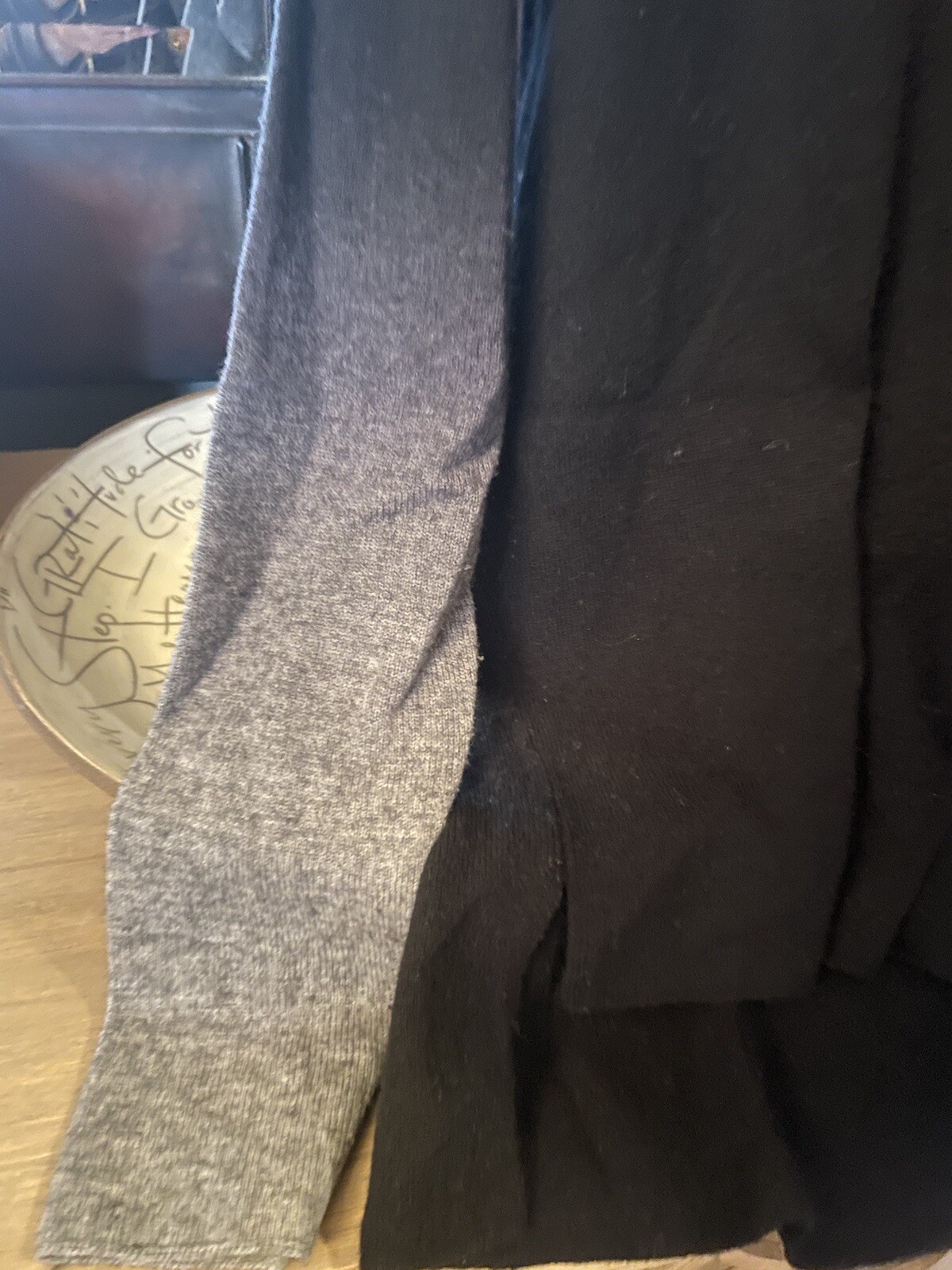 Vince – Women’s V Neck Cashmere Blend Pullover Sweater Gray Black- S -RN#106730