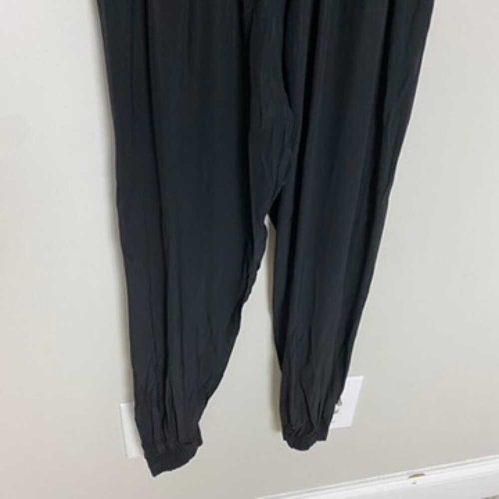 Vince Silk Jumpsuit Black Womens 2 Sleeveless Natural Fibers Lightweight Pockets