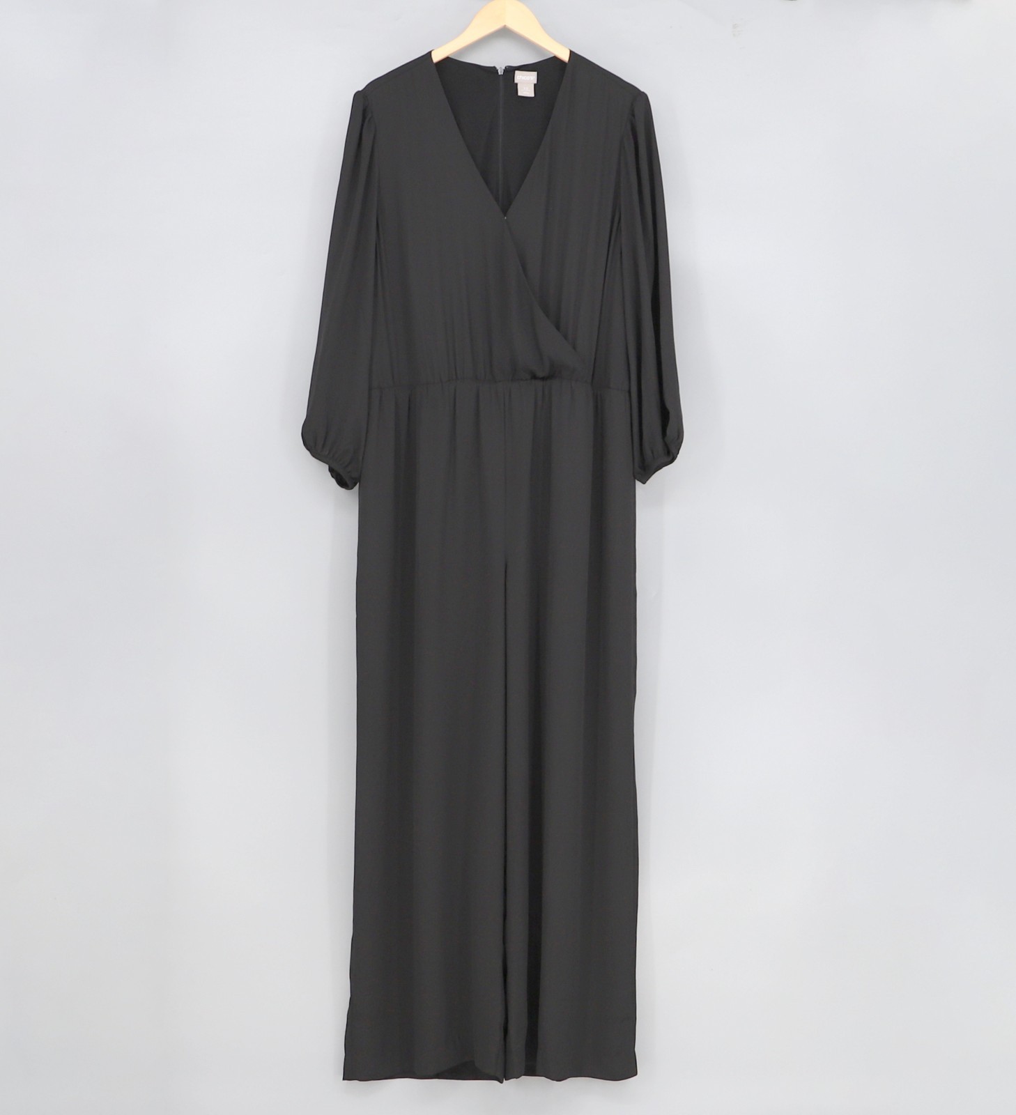 NWT CHICO’S $119 Crepe Jumpsuit 3/4th Sleeves in Black Size 3.5/ US 18