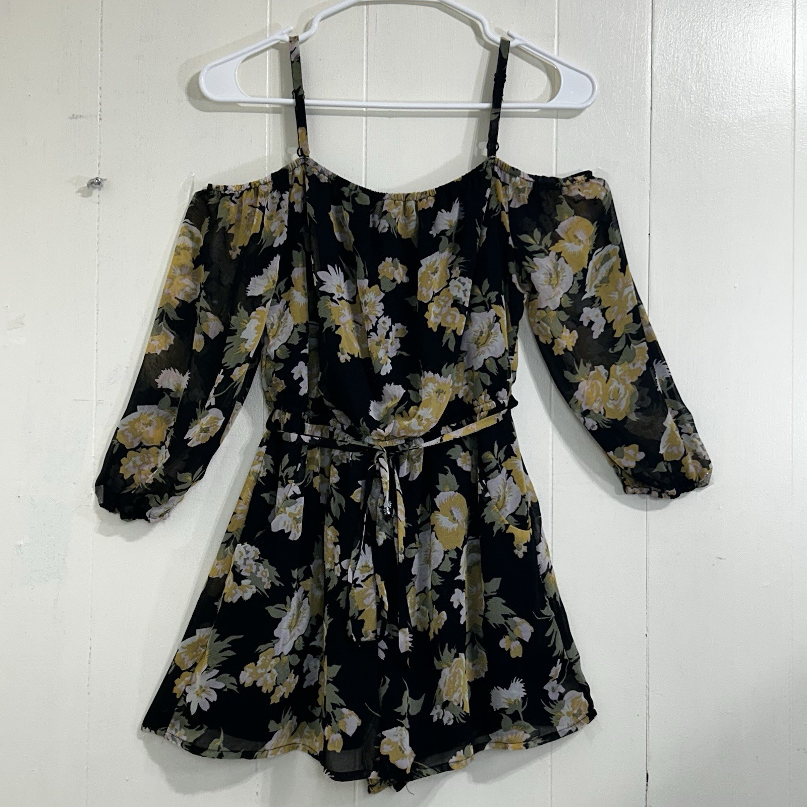 As U Wish Women’s Black Yellow Floral Romper Size Small Chiffon Cold Shoulder