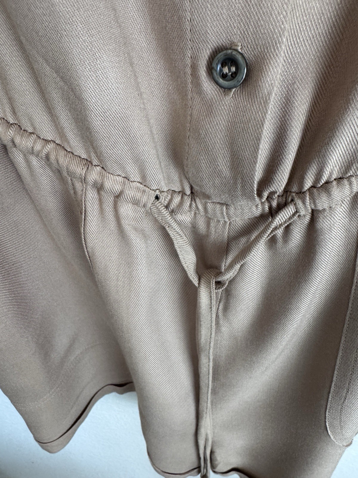 Iris Sleeveless Drawstring Utility Romper in Khaki Size M