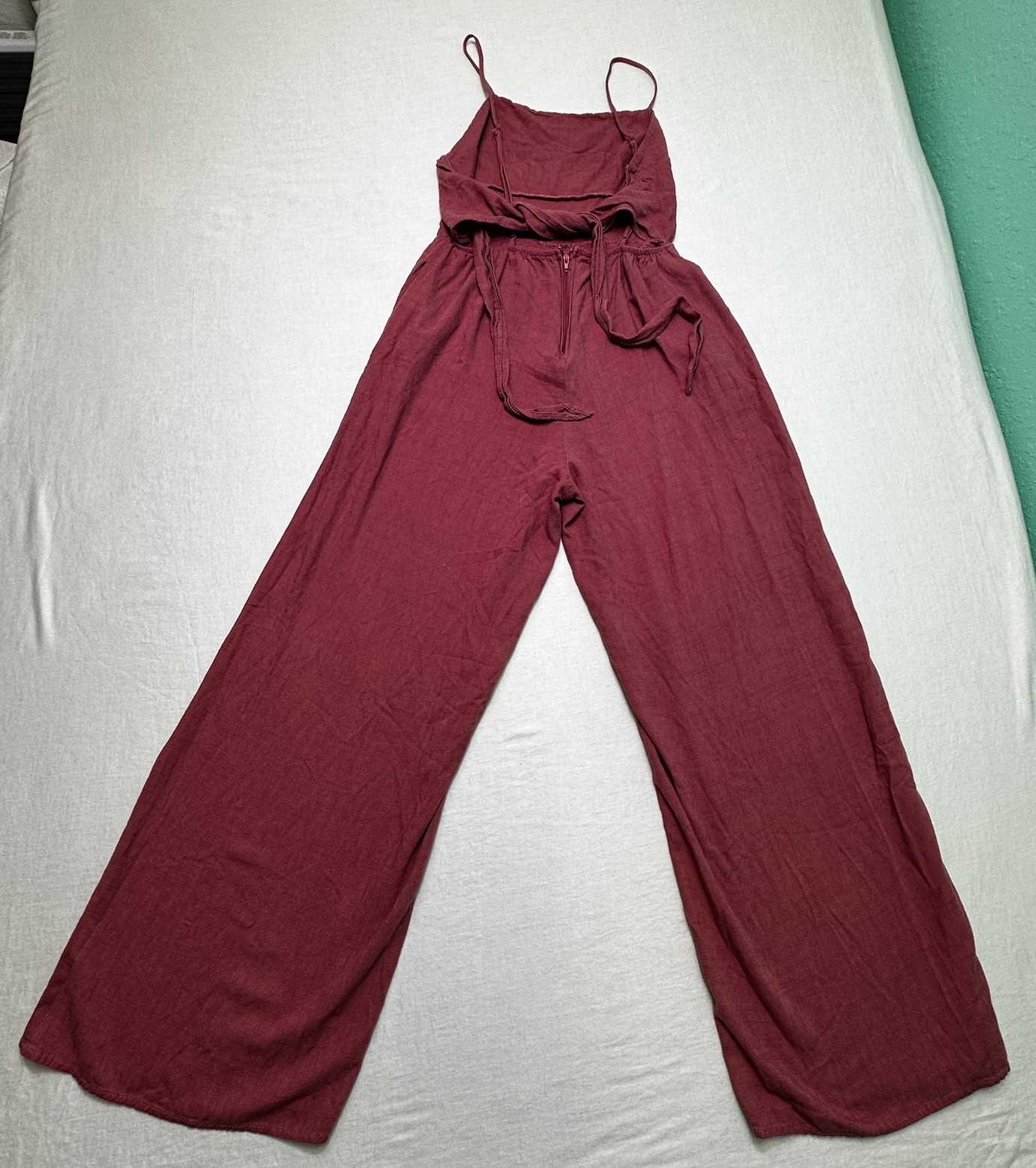 Francesca’s Audrey Parks Women’s Medium Maroon Sleeveless Pants Jumpsuit