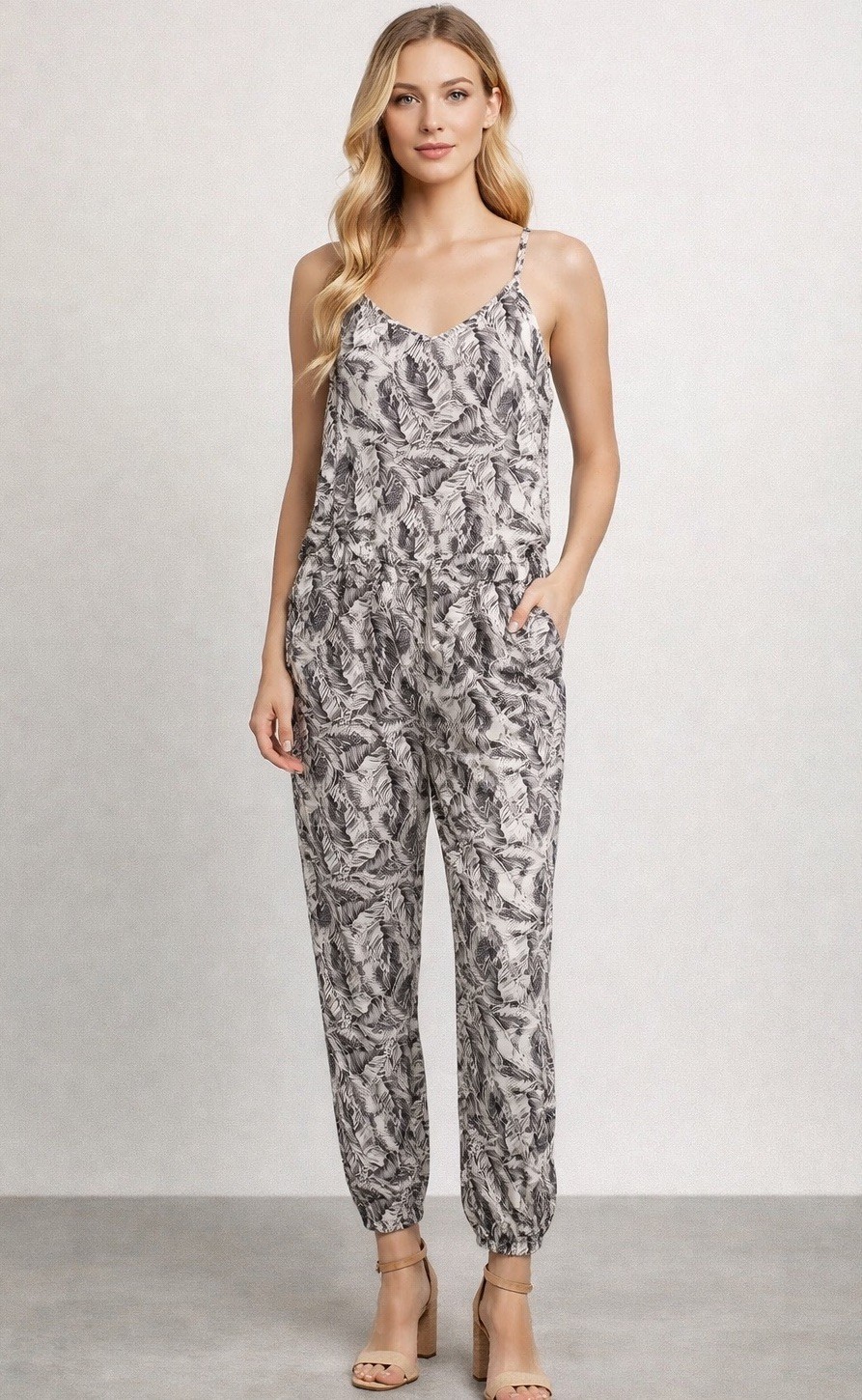 Banana Republic Jumpsuit Sz 8 Tropical Print Spaghetti Strap Jogger Baggy Pocket