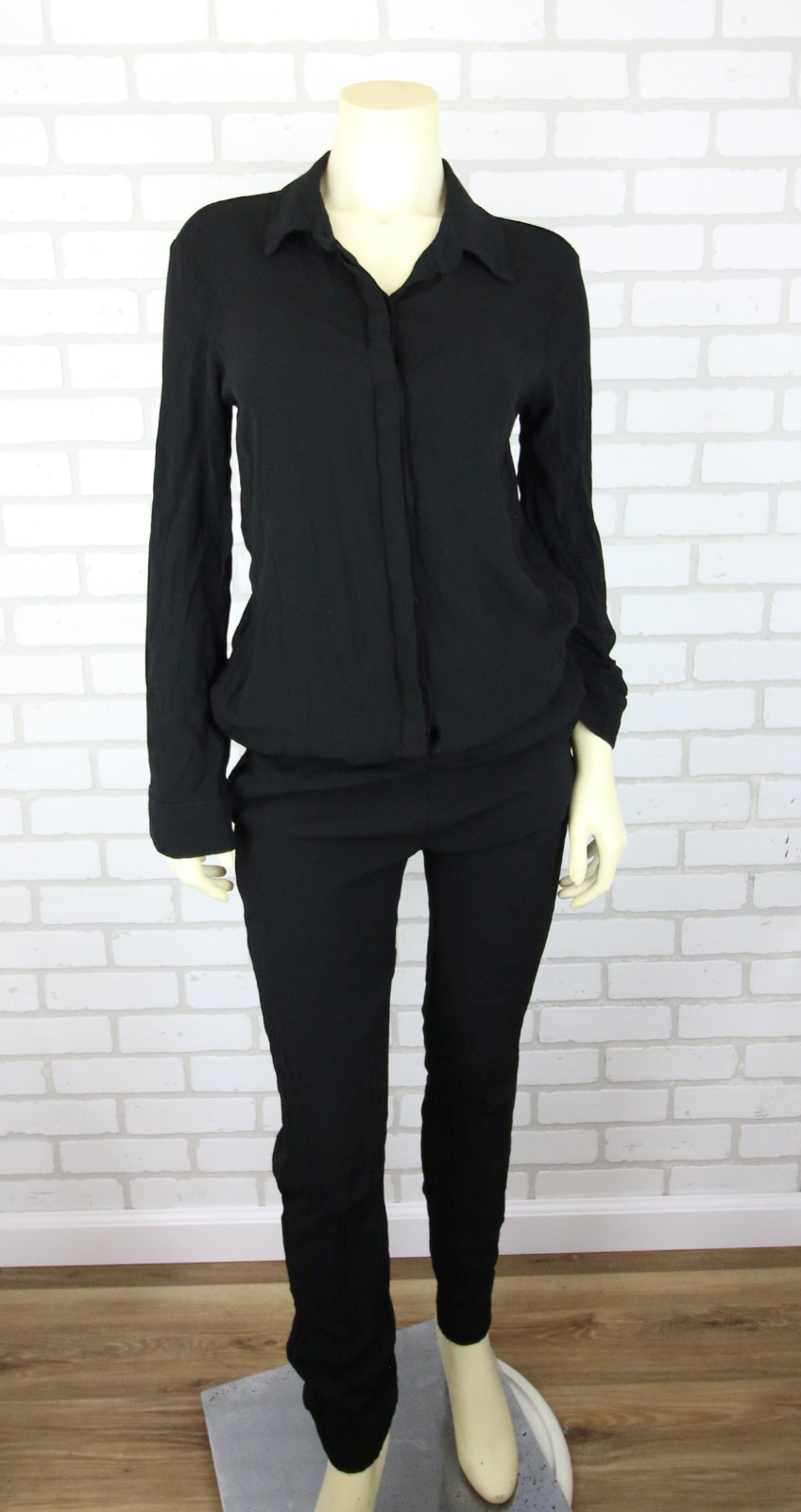 MONROW Black Stretch Rayon Crepe Shirt Collared Jumpsuit Womens M Tapered Butto