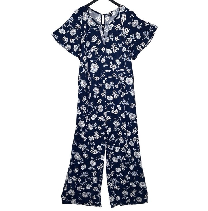 Torrid Navy White Floral Jumpsuit Women’s Size 4 Rayon Challis Flutter Sleeve