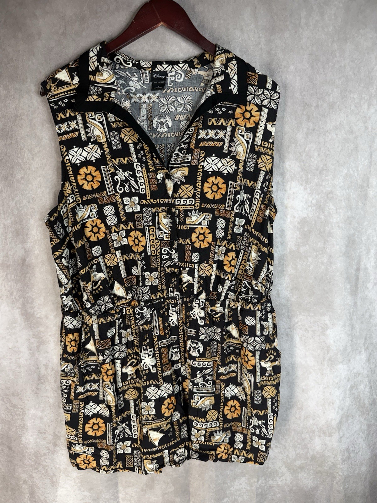 Her Universe Disney Moana Retro Tiki Romper In Black Women’s Size 1/1X