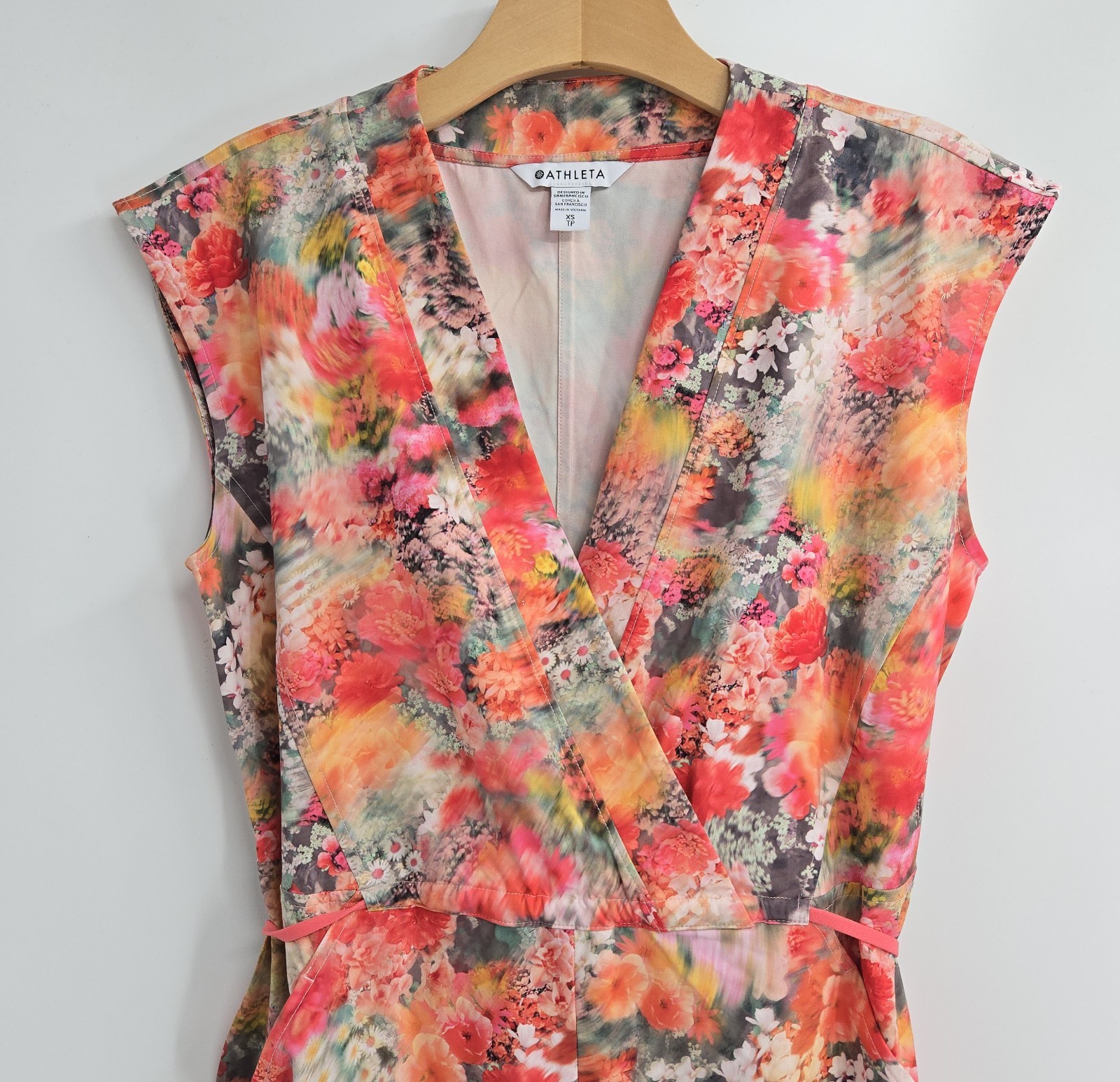 Athleta Marlow Romper Size XS Tall Peach Floral Pockets Activewear Athlesure