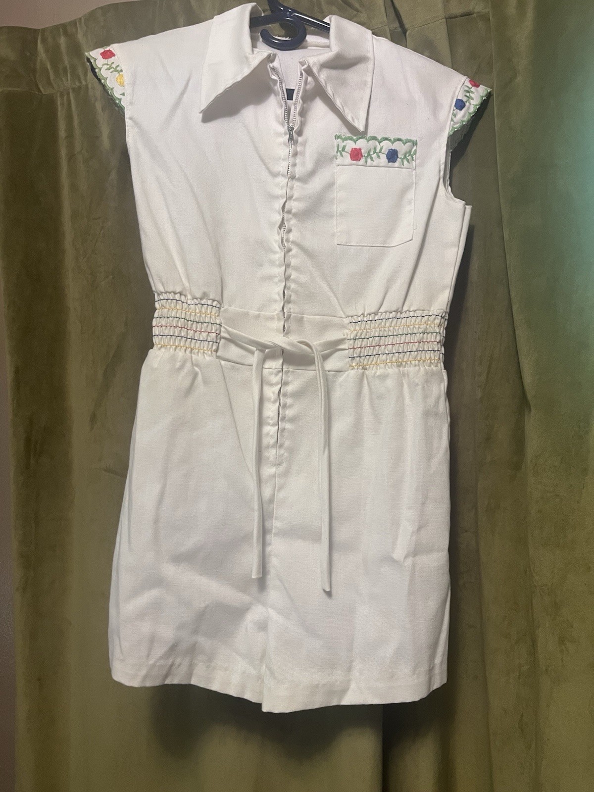 VTG White Romper with Floral Embroidery Size XS Cottage Core