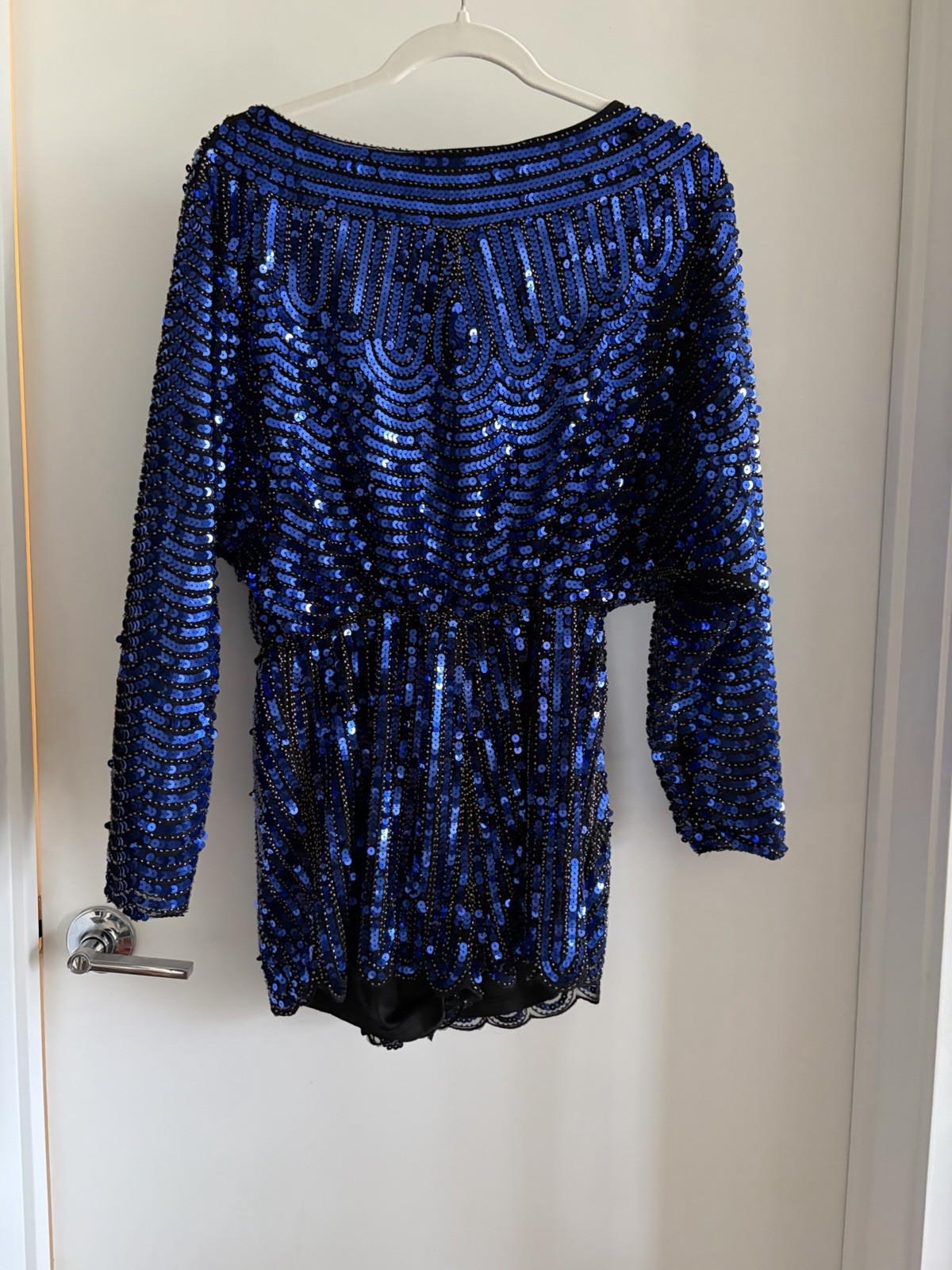 Endless Rose Women’s XS Blue Sequin Beaded V-Neck Long Sleeve Romper