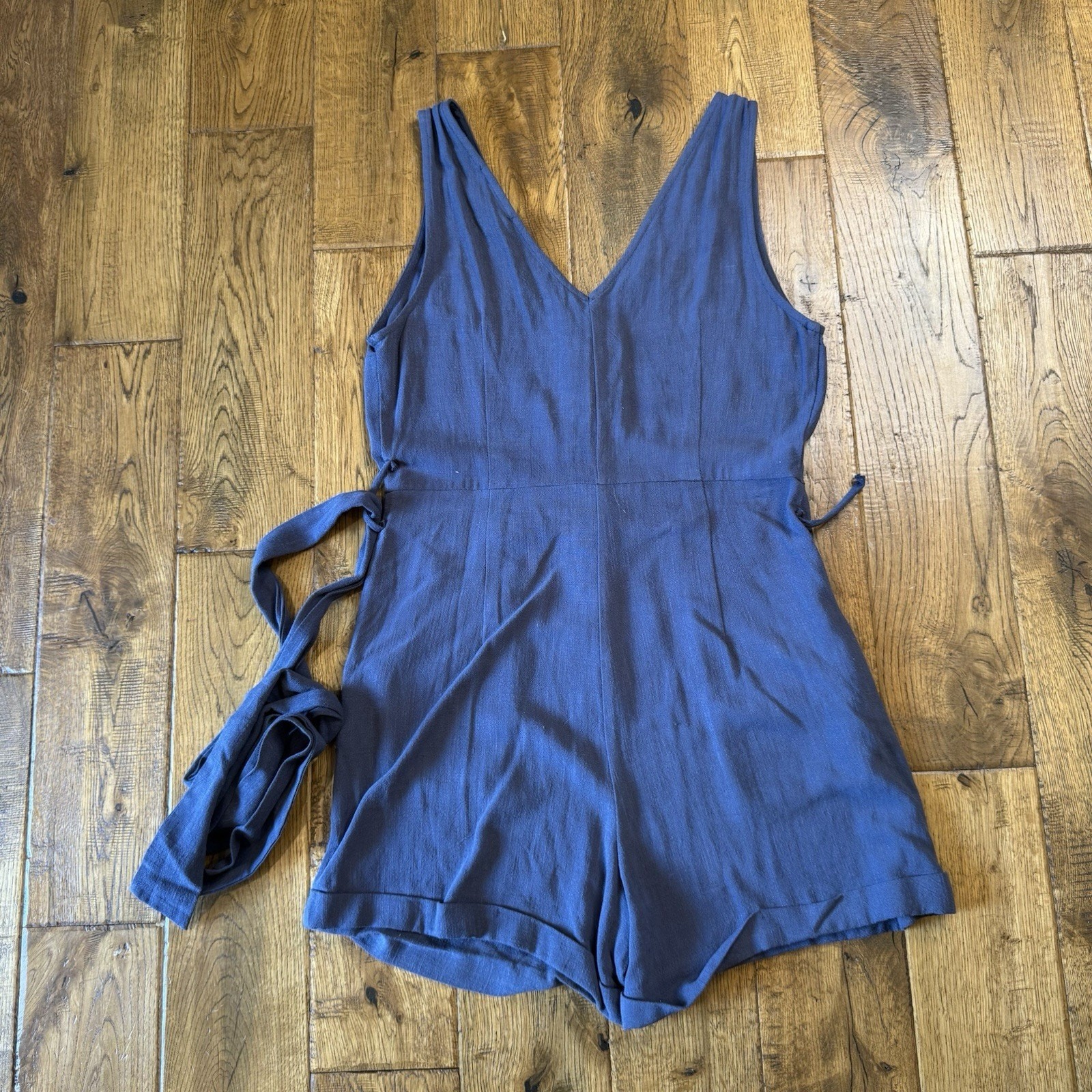 Vici Viscose Linen Blend Belted Romper Sleeveless V-neck Button Down Blue Sz S