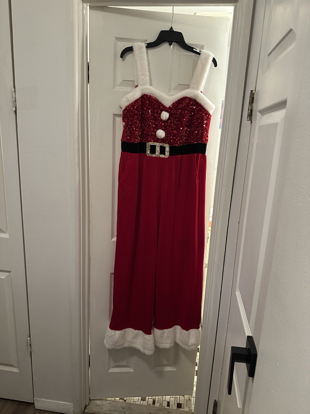 womens romper close