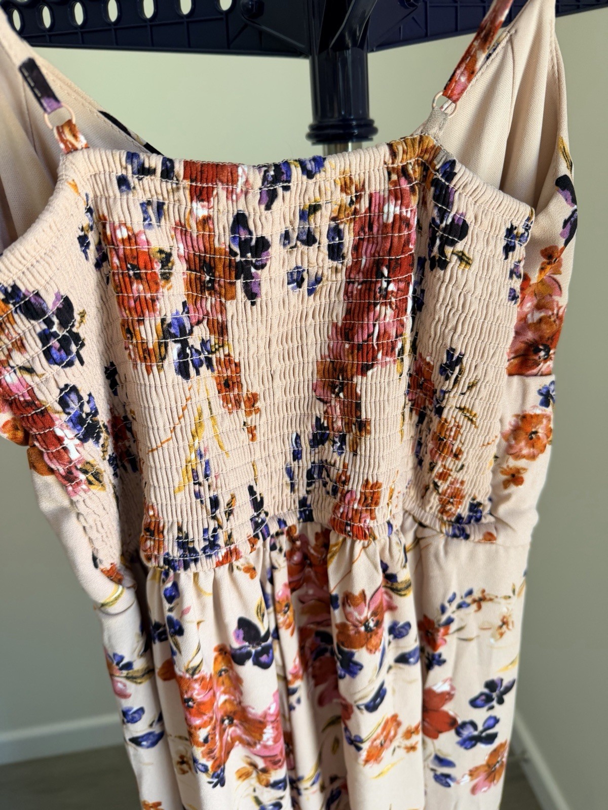 NWT. Xhiliration Blush Flowered Open Wide Leg Jumpsuit With Spaghetti Straps M