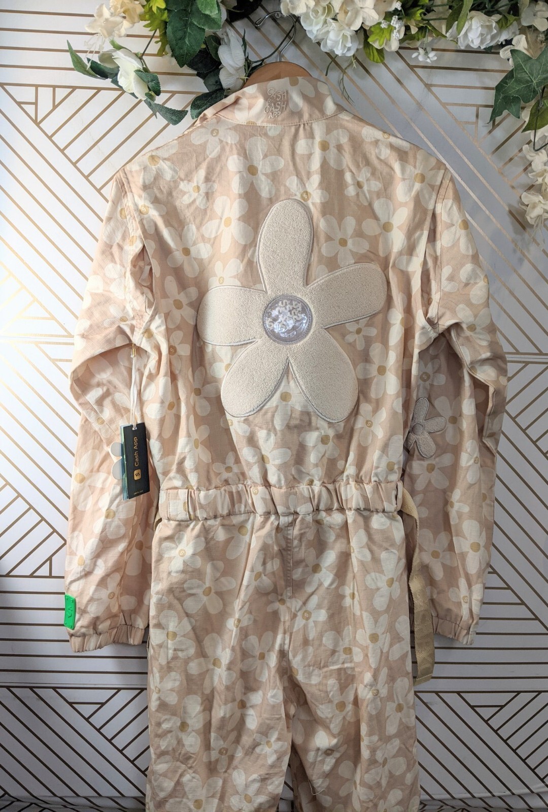 CASH APP Floral Jumpsuit Buckle Cargo Tan Zip Floral Flowers Size Small NEW