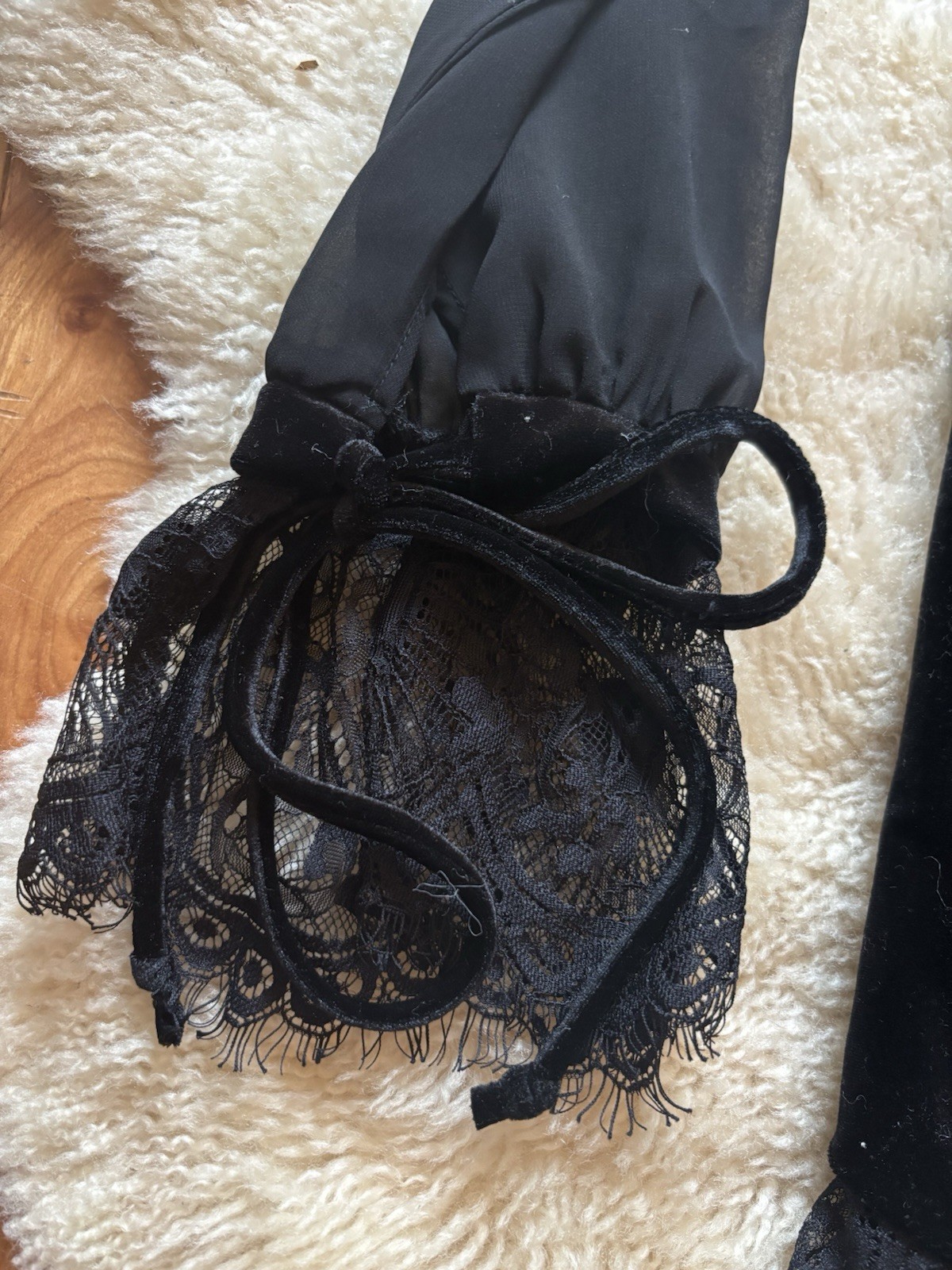 4SI3NNA Black Velvet Lace Short Skort Side Tie Romper Sz S Stunning Sexy Gothic