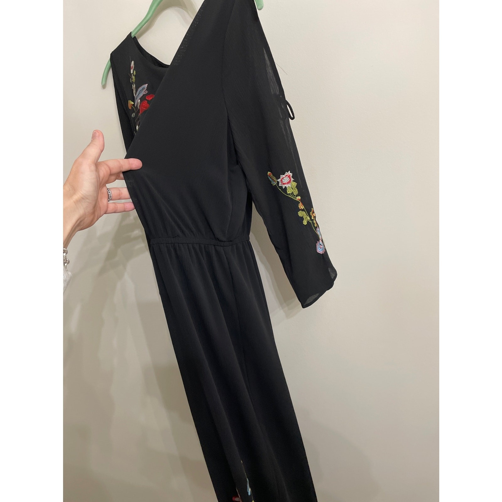 Gibson Latimer Black Jumpsuit Floral Embroidery Flowy Tie Sleeves Sz M