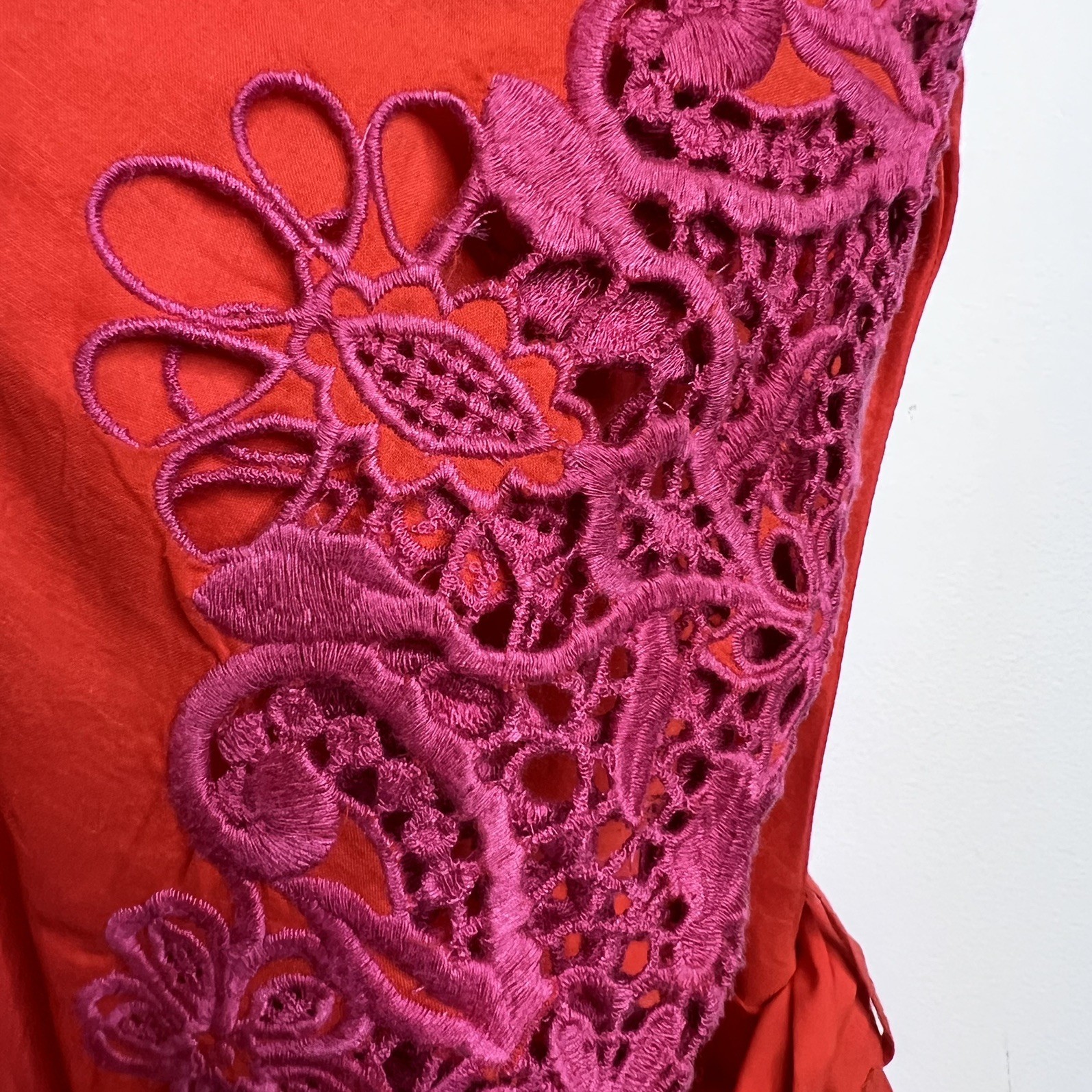 Chelsea & Violet Livvy V-Neckline Long Sleeve Crochet Detail Romper NWT Size L