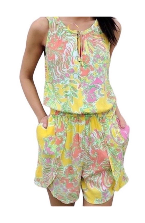 LILLY PULITZER Challis Happy Place Romper SZ Small Tropical Floral Summer Beach