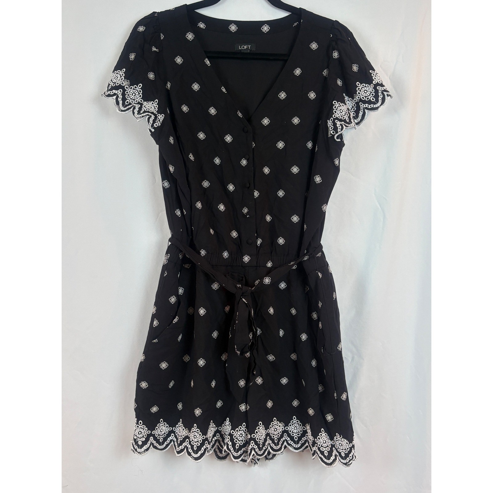 LOFT Black Eyelet Embroidered Romper Button Front Scalloped Hem Large Womens
