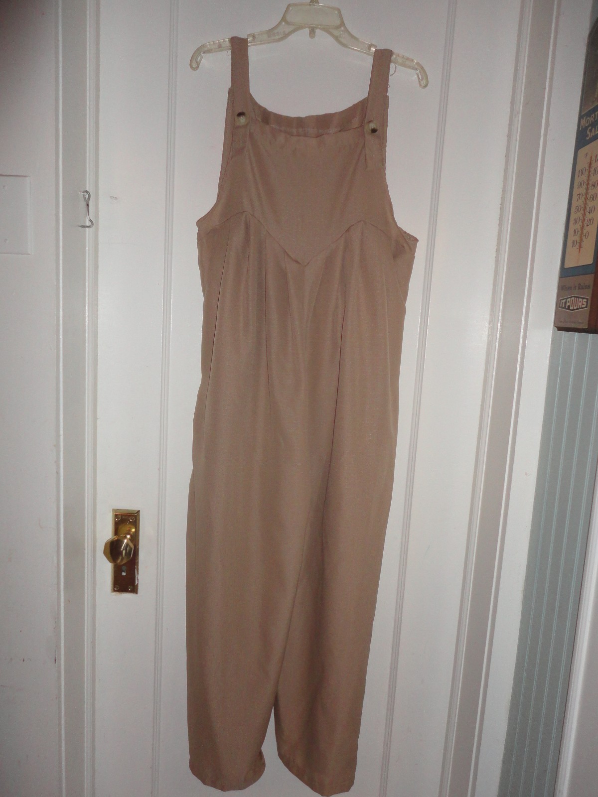 WOMENS M TAN ROMPER OVERALL JUMPSUIT PANTS POCKETS ADJUSTABLE STRAPS RARE NEW