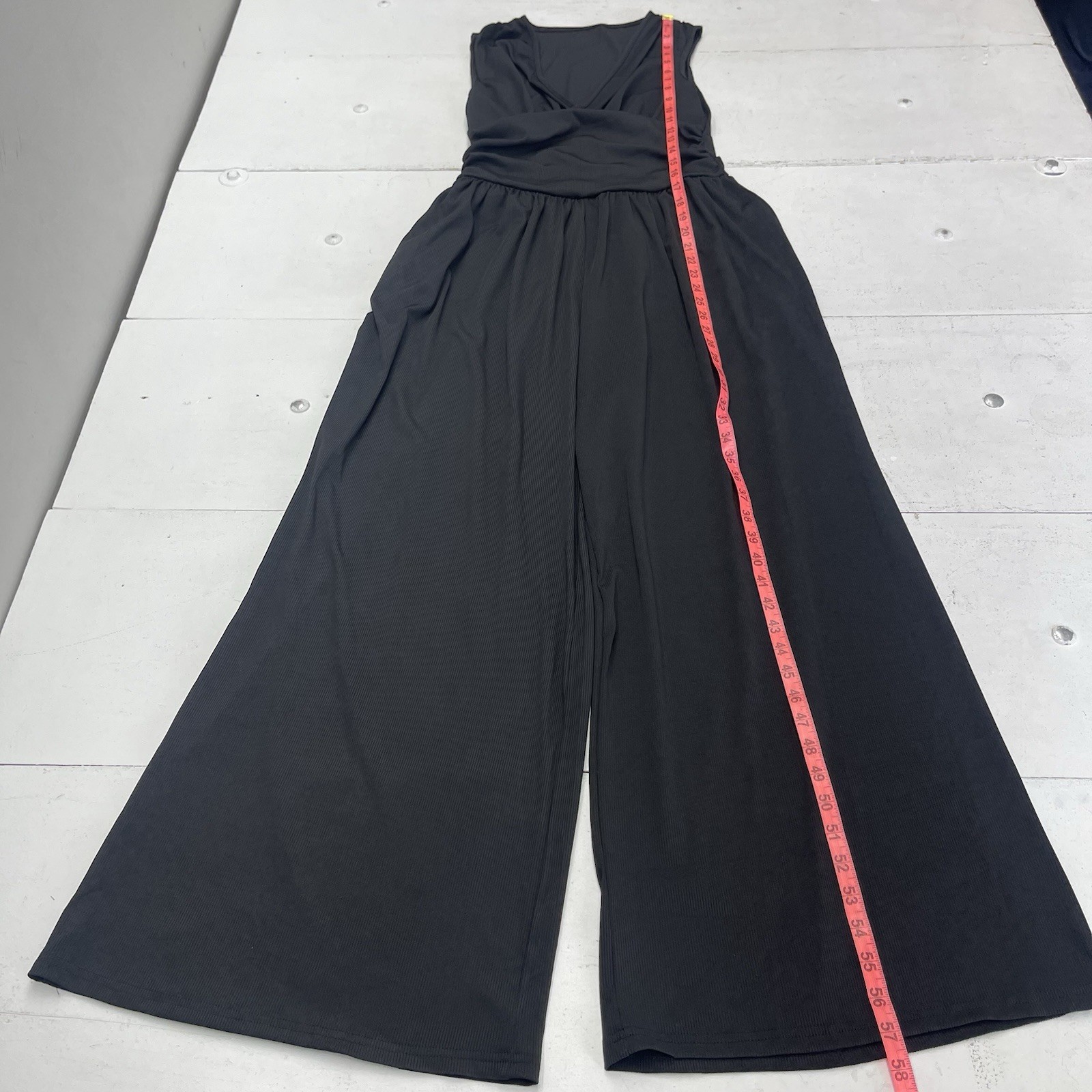 Solid Black Ribbed V Neck Wide Leg Pocket Jumpsuit Women’s Size Medium New
