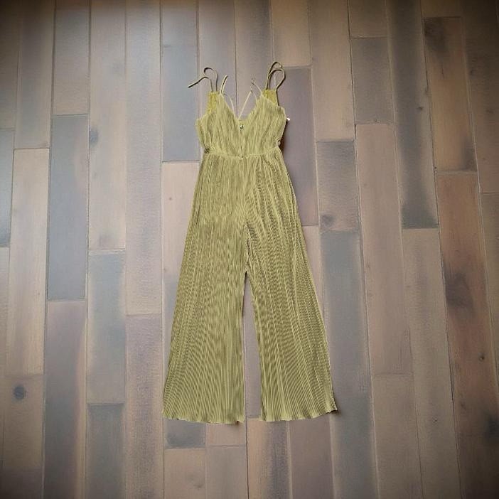 Lumiere Green Pleated Wide Leg Jumpsuit V Neck Accordion Pleat Criss-Cross Med