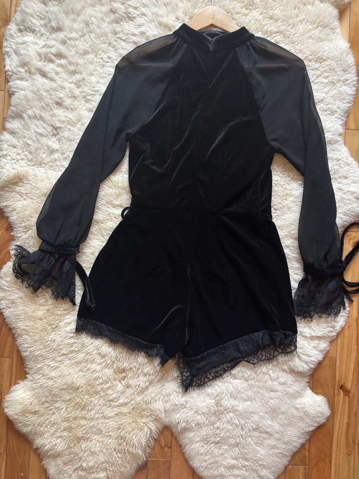 4SI3NNA Black Velvet Lace Short Skort Side Tie Romper Sz S Stunning Sexy Gothic