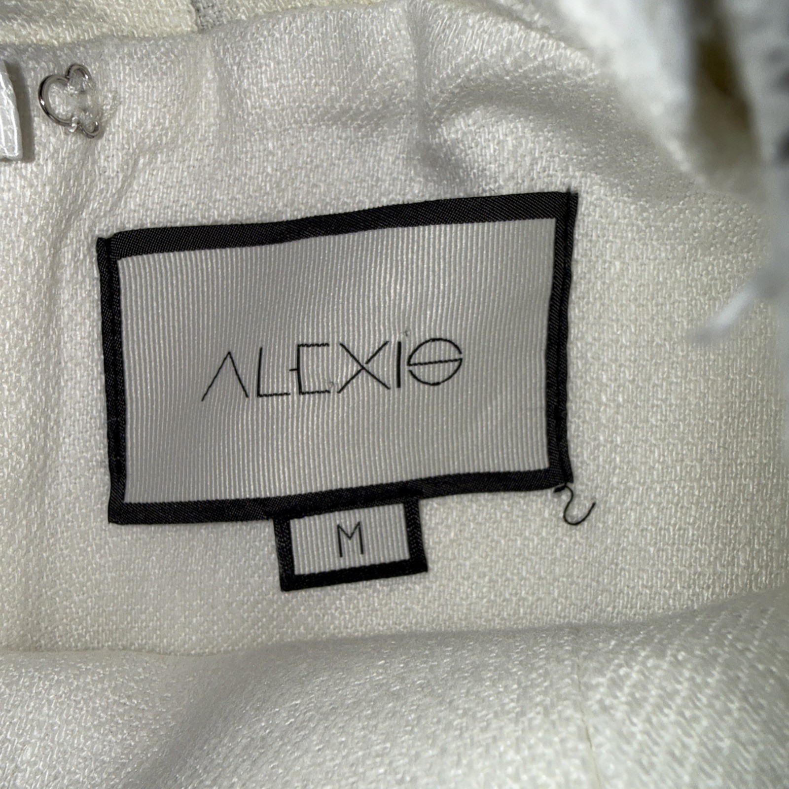 ALEXIS Women’s Strapless Linen ROMPER White Sz M Upscale ResortWear Weddings