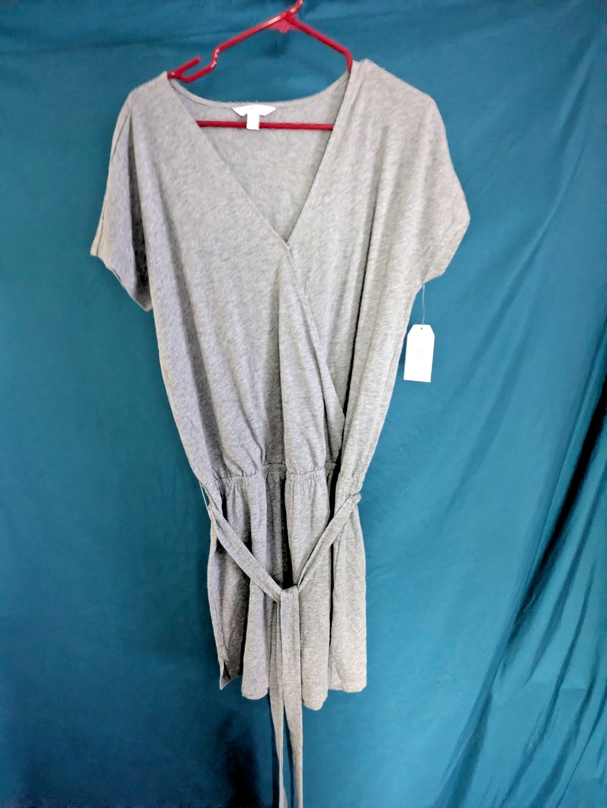 Time & Tru Womens Gray,Vneck,elastic waist Short Sleeve,Romper L NEW