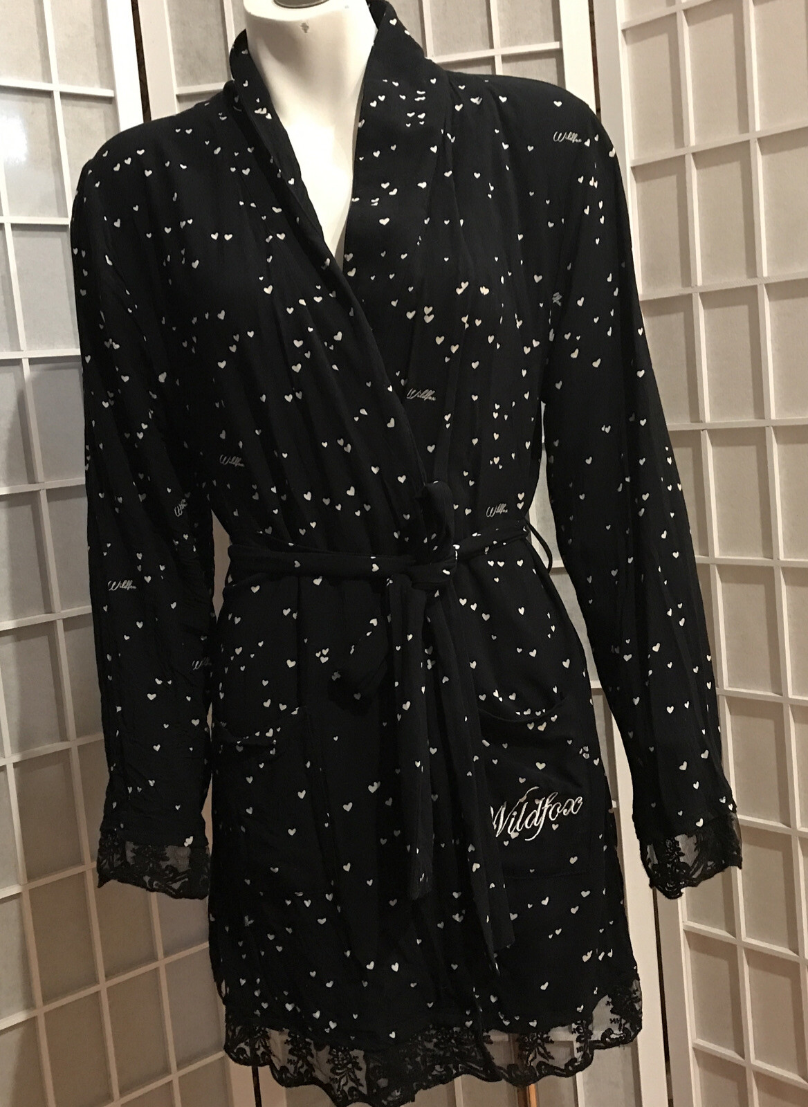 WILDFOX Intimate Tiny Heart Pattern w/ Lace Trim Short Robe Tie S Lounge