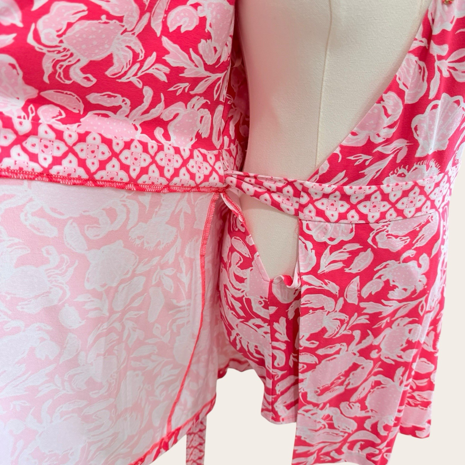 Lilly Pulitzer Extra Small Ibby Skirted Belted Wrap Romper Cane Coral Crab NWT