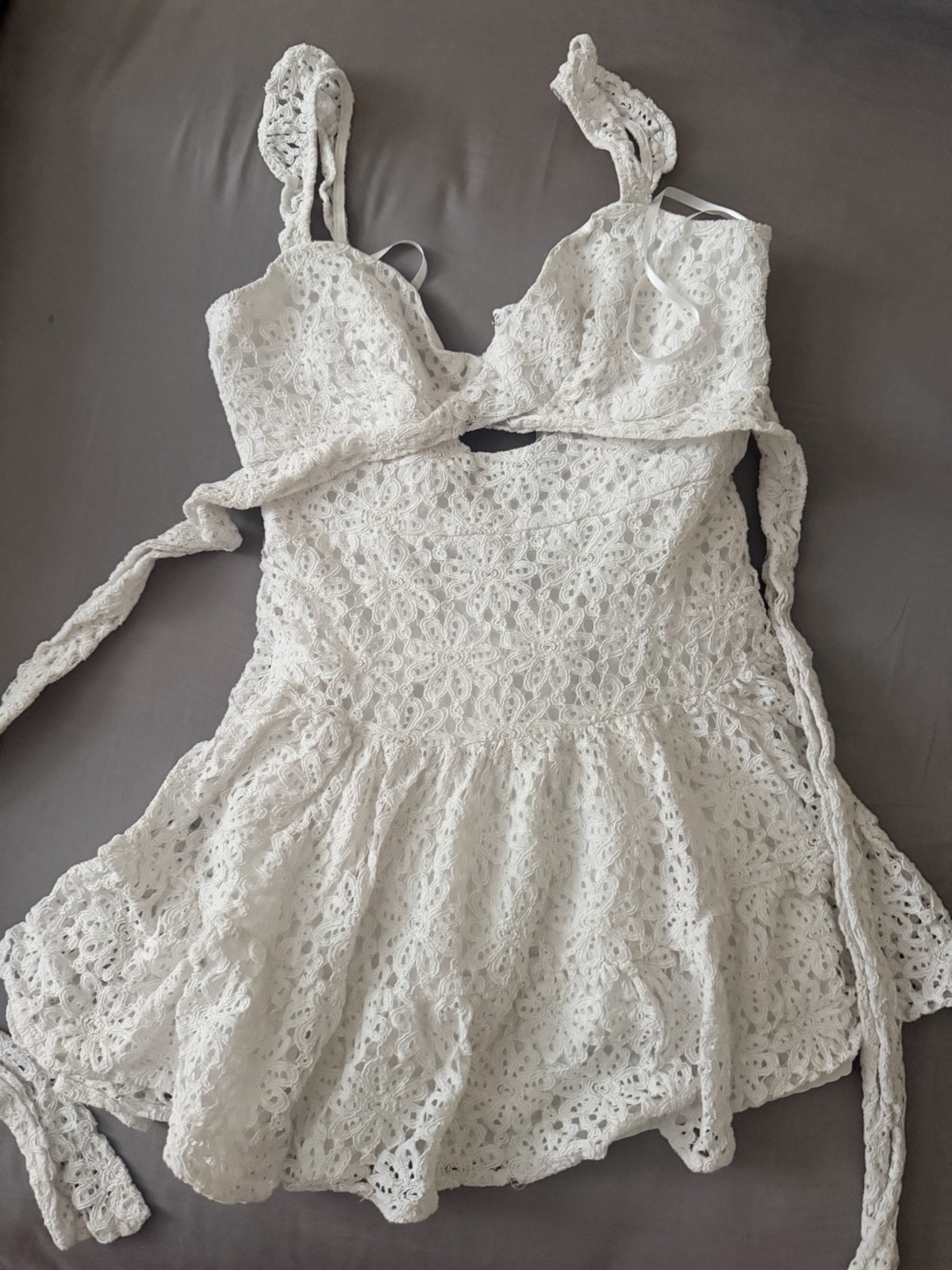 Windsor White Lace Sleeveless Strappy Romper Lined Zip Closure Size S