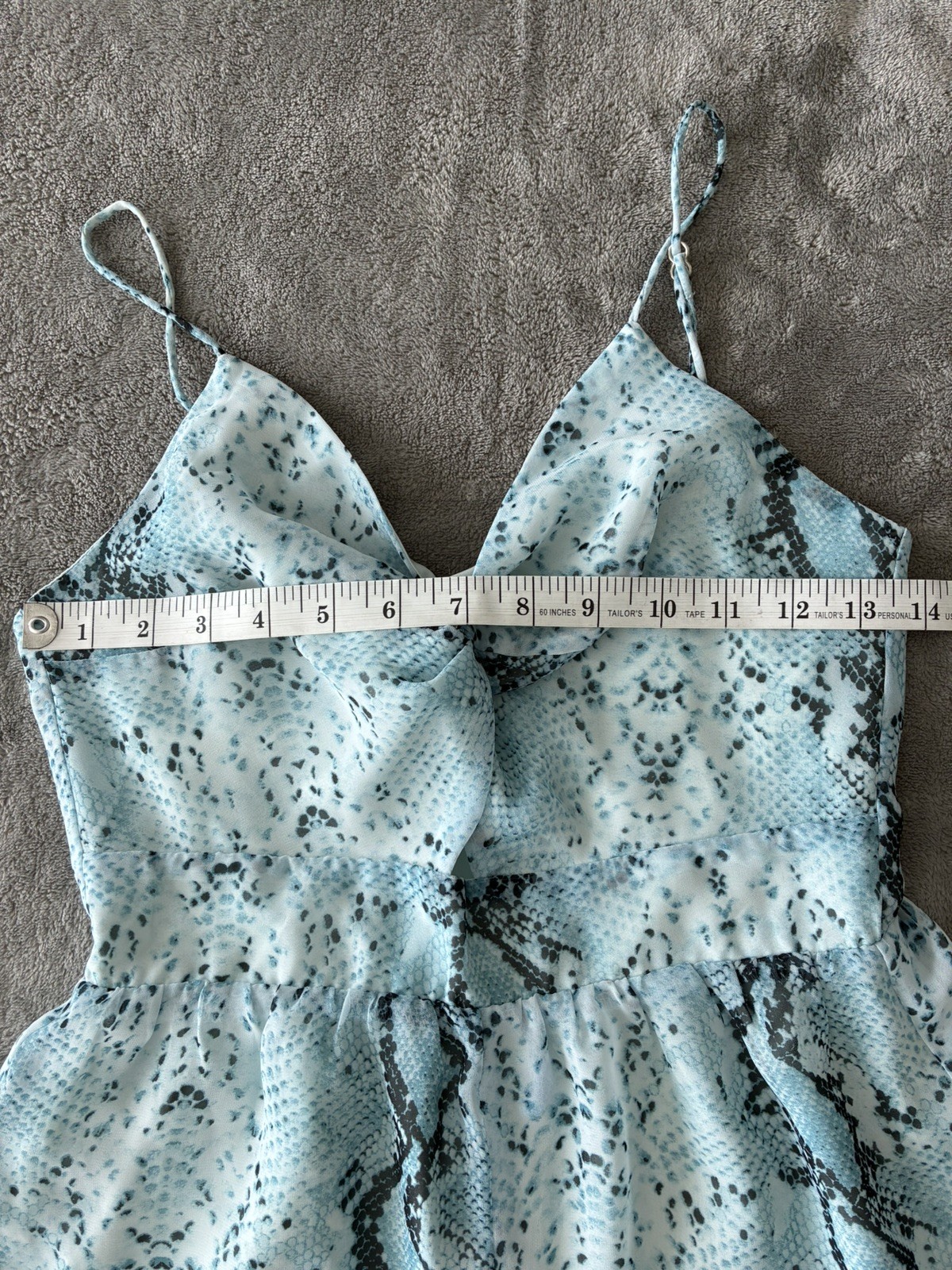 REVOLVE Superdown Blue Snake Print Romper Wide Leg Resortwear Women’s Size XS