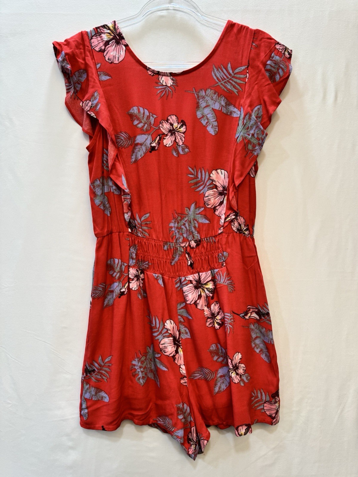 Jolt Women’s Sz M Coral Hibiscus Floral Flutter Sleeve Romper Open Back NWT