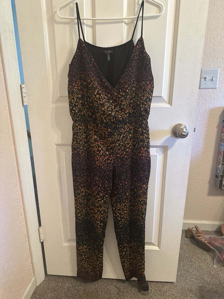 Jessica Simpson Women’s S Black Floral V-Neck Spaghetti Strap Jumpsuit