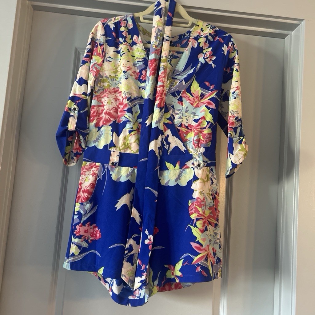 INC Blue Floral Belted Romper 3/4 Sleeve Crew Neck Zip Women’s Size L