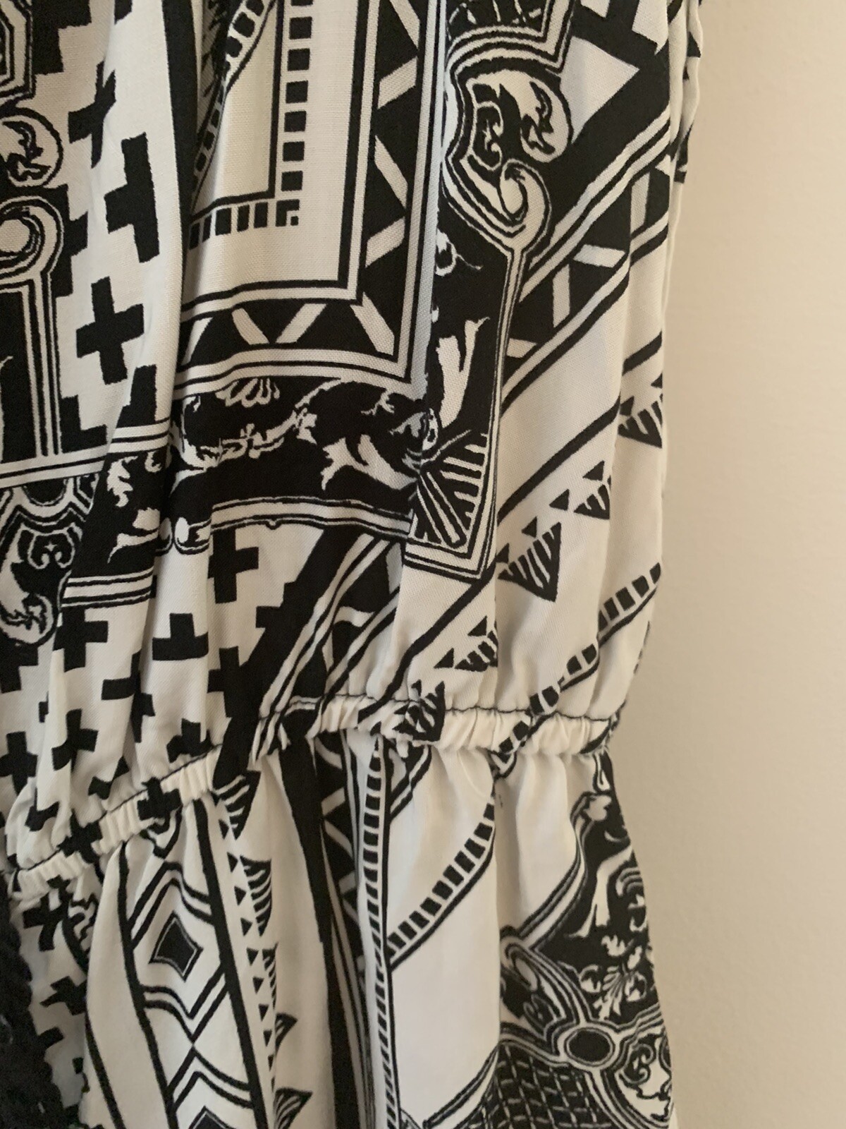 Flying Tomato Romper Sz M Sleeveless Black White Print Elastic Waist Tie Tassel
