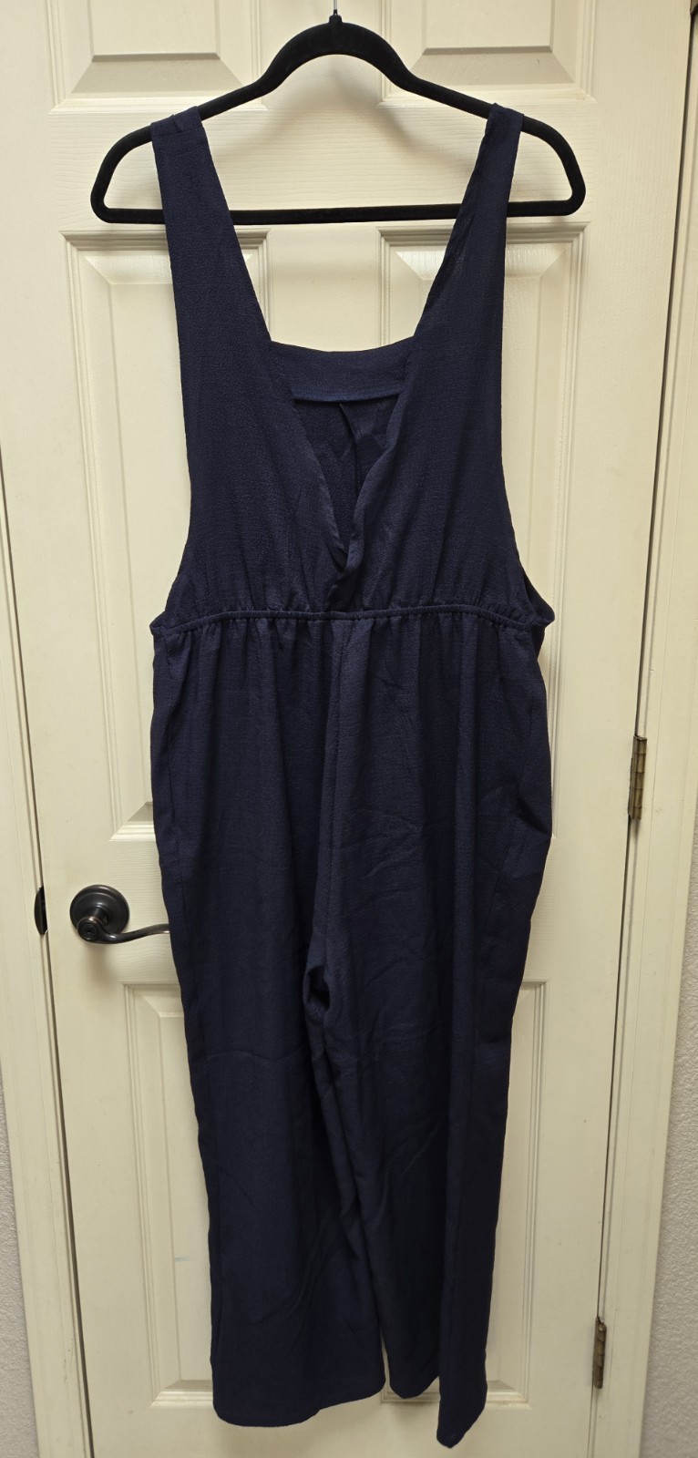 NWT Cupshe Navy Lightweight Sleeveless Wide-Leg Jumpsuit w/ Pockets, Medium