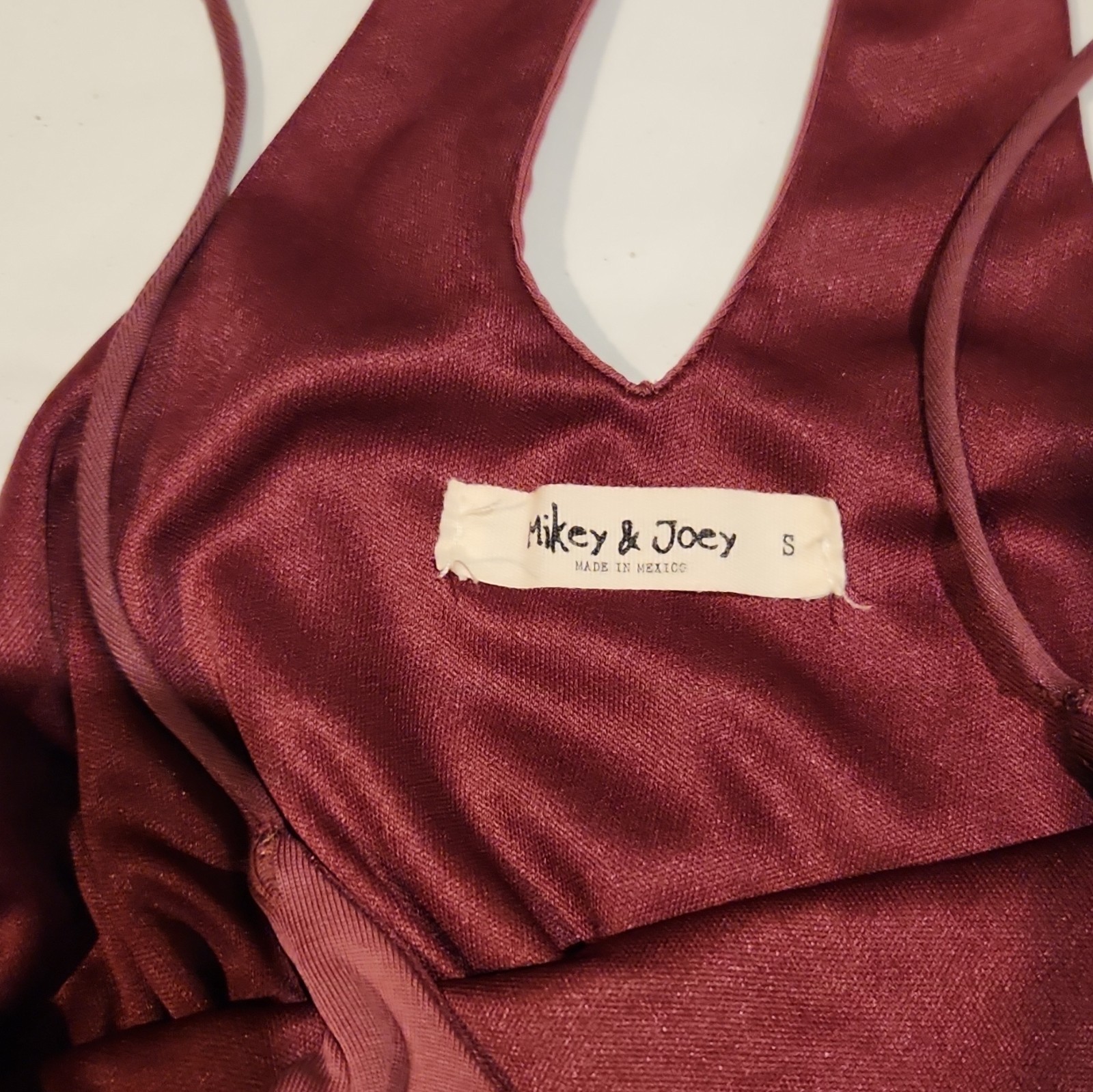 Mikey & Joey Burgundy Satin V-Neck Sleeveless Strappy Romper Women’s Size S