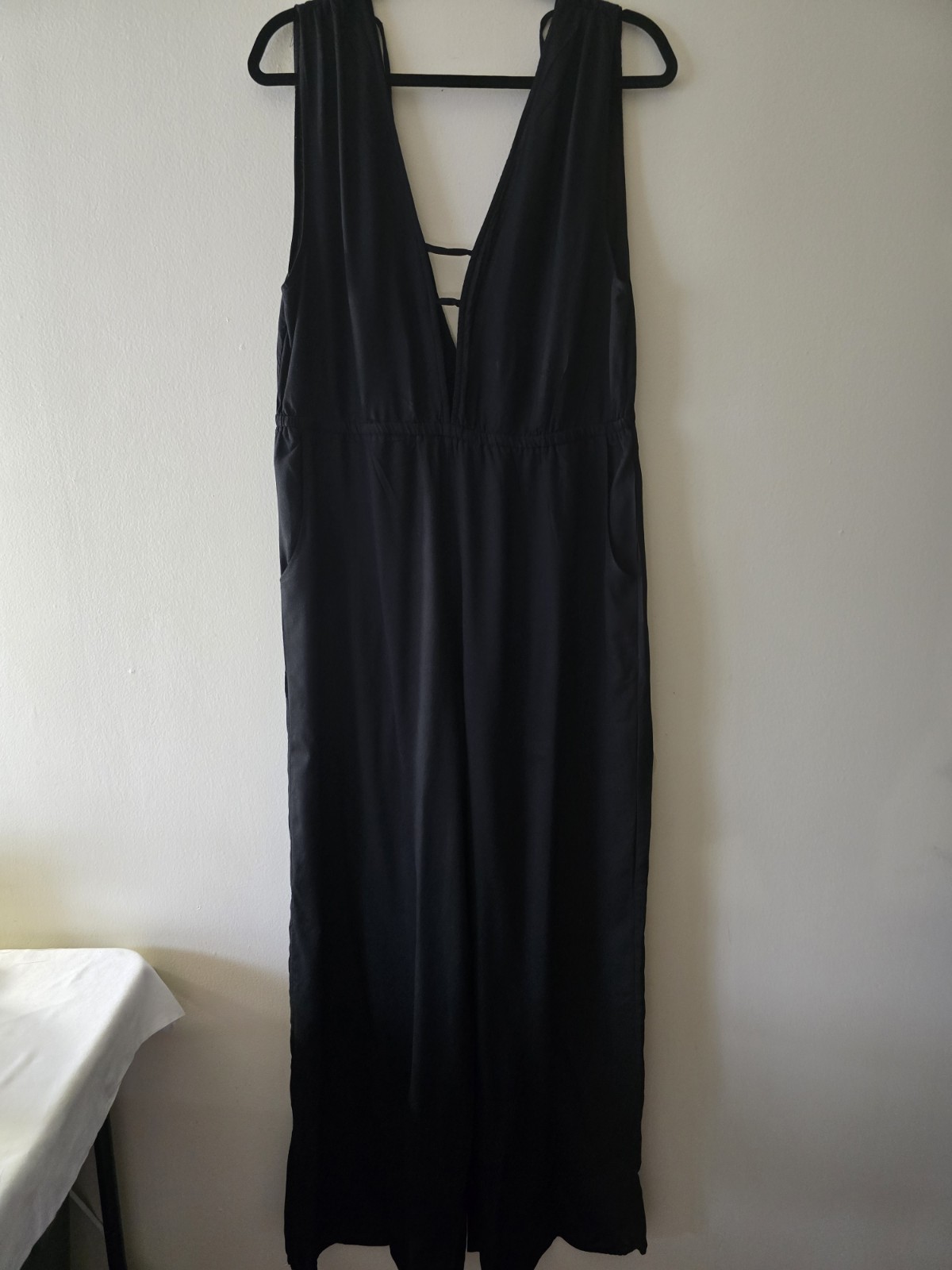 Womens Mynah Black Sleeveless Open Back Jumpsuit Chic Feminine Timeless Sz Lrge