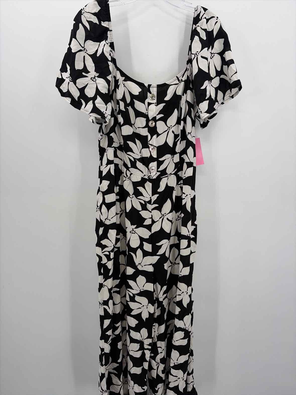 Pre-Owned Luxology Black Size Medium Floral Short Sleeve Jumpsuit