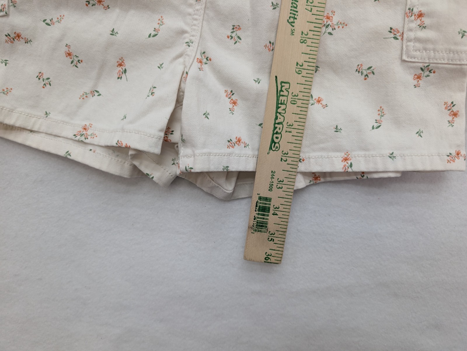 Celebrity Pink Women’s Romper Size M White Floral Print Bohemian Cottage Core