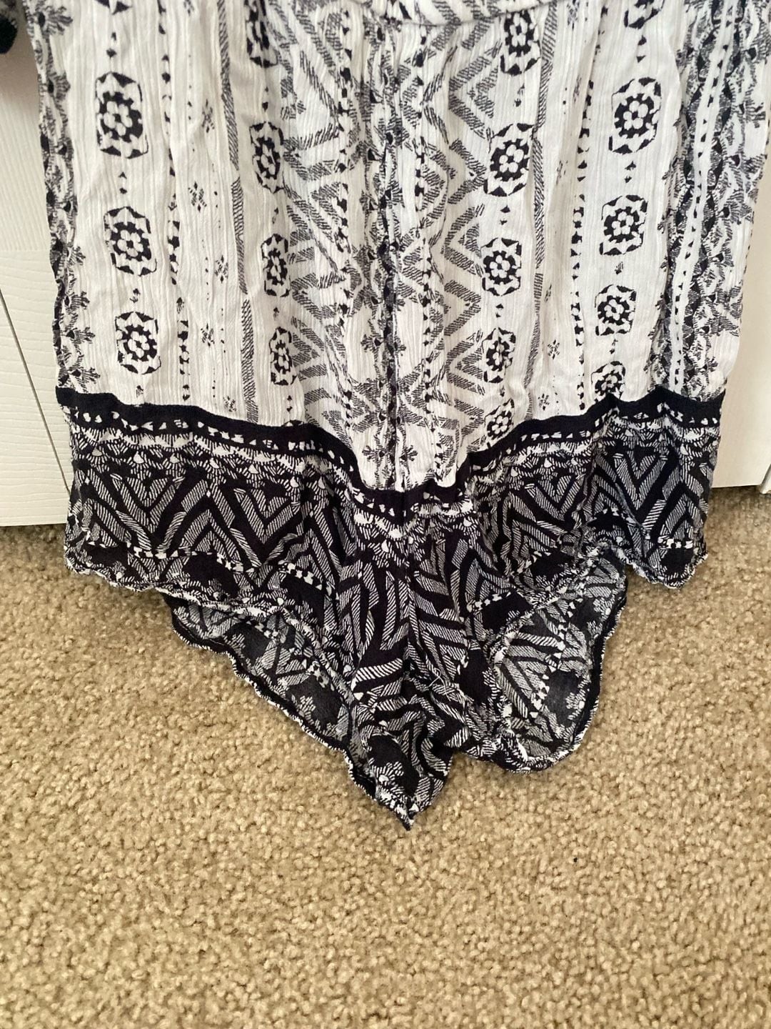 Mudd Boho Tribal Print Bell Sleeve Romper Size Small