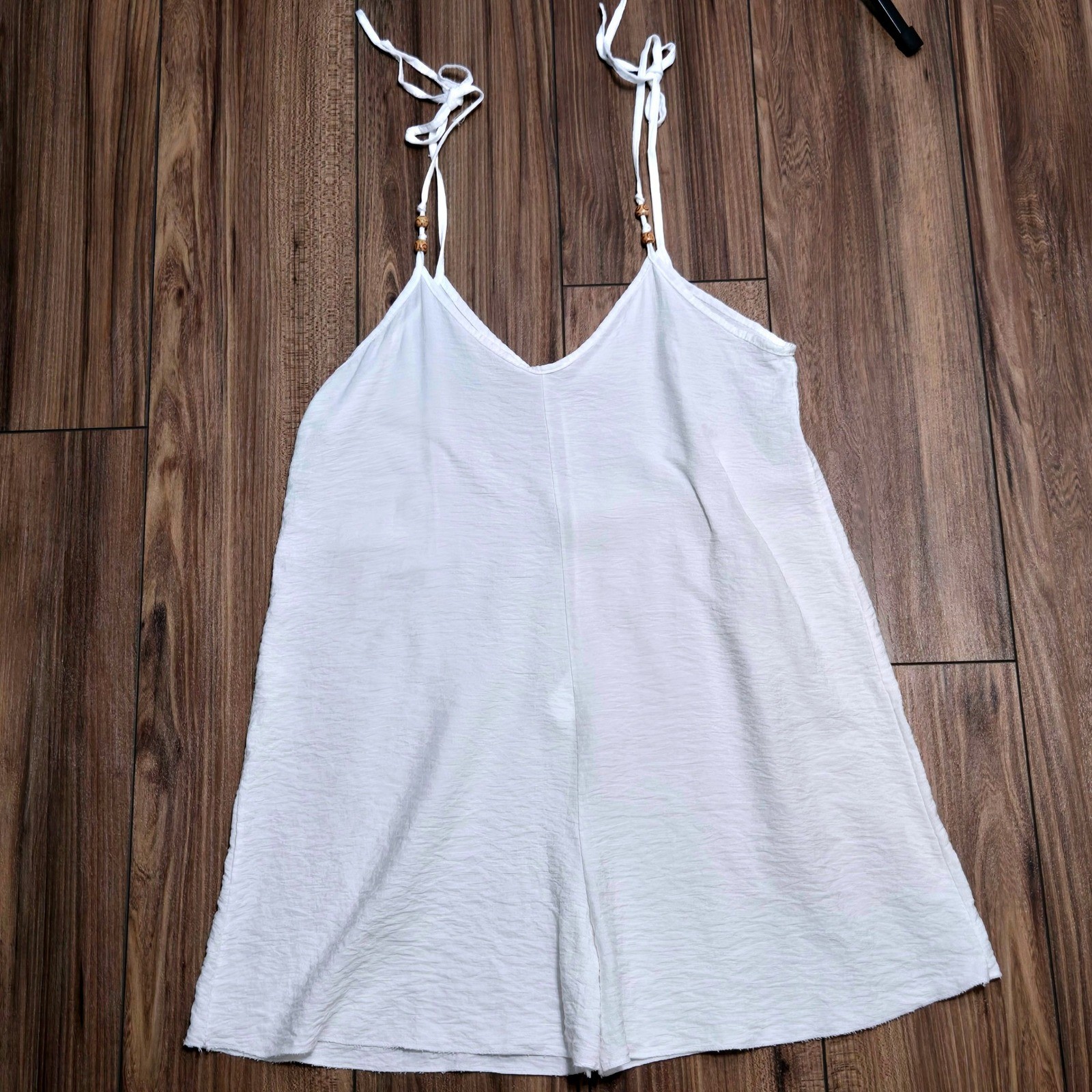 Made in Italy White Crinkle Romper Wood Bead Tie Strap V-Neck Sleeveless ART L