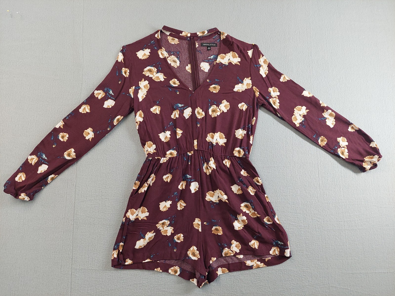 Kendall + Kylie Women Romper Playsuit M Burgundy Floral Print Long Sleeve V Neck