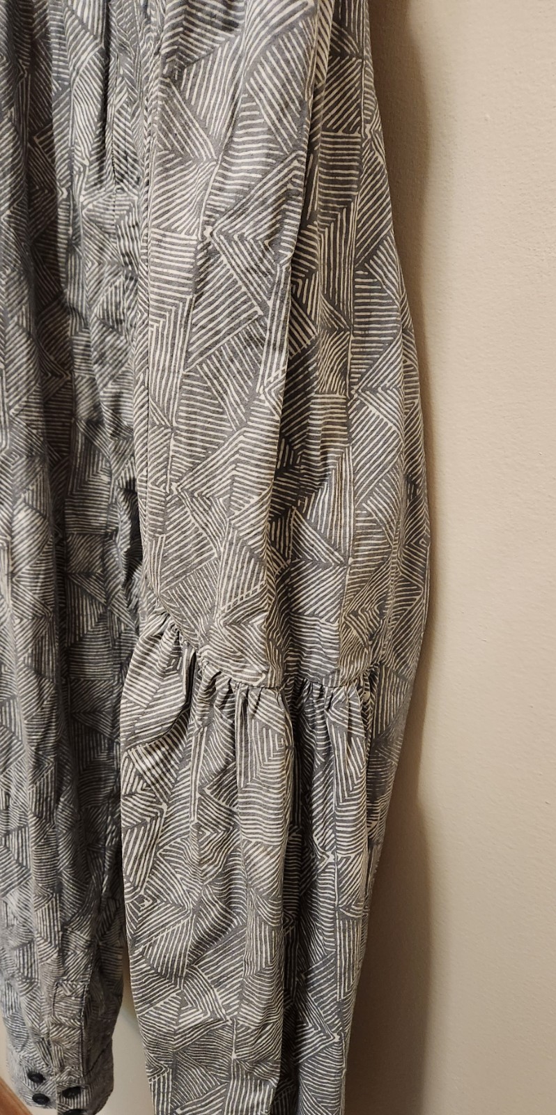 Vtg ’80s Gray/White Geo Pattern, Cotton, Balloon Leg High Waisted Overalls, S/XS