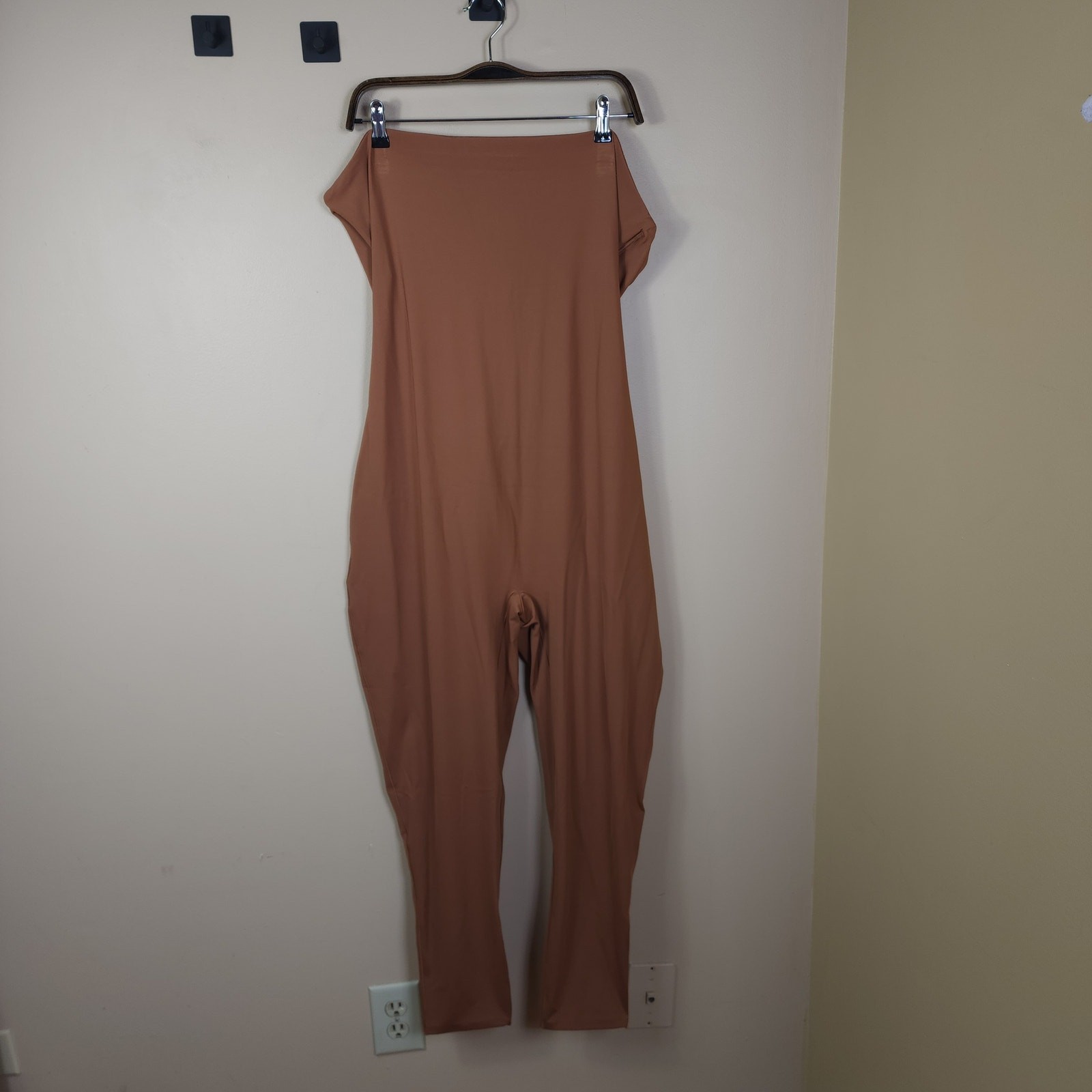 SKIMS All In One Sleeveless Jumpsuit Caramel Full Body Size 4x