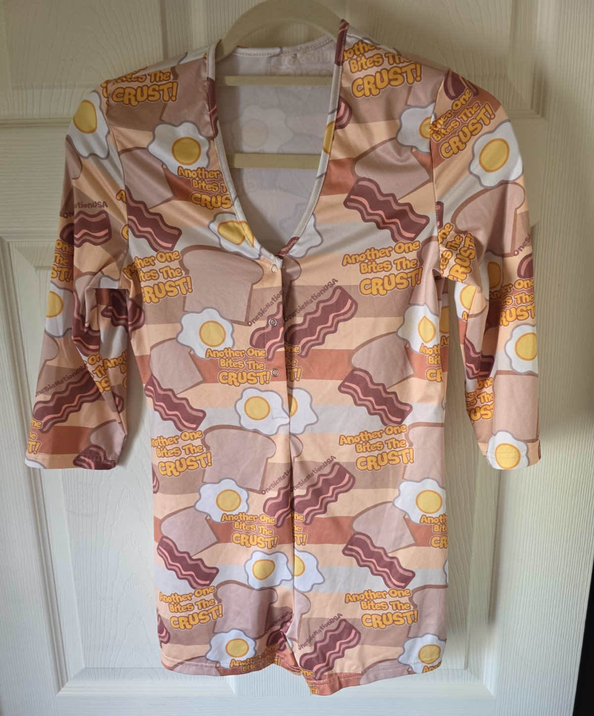 Women Girl’s Size Small Breakfast themed 1 Piece Romper Preowned